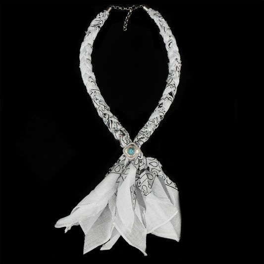 Collana white bandana intrecciata